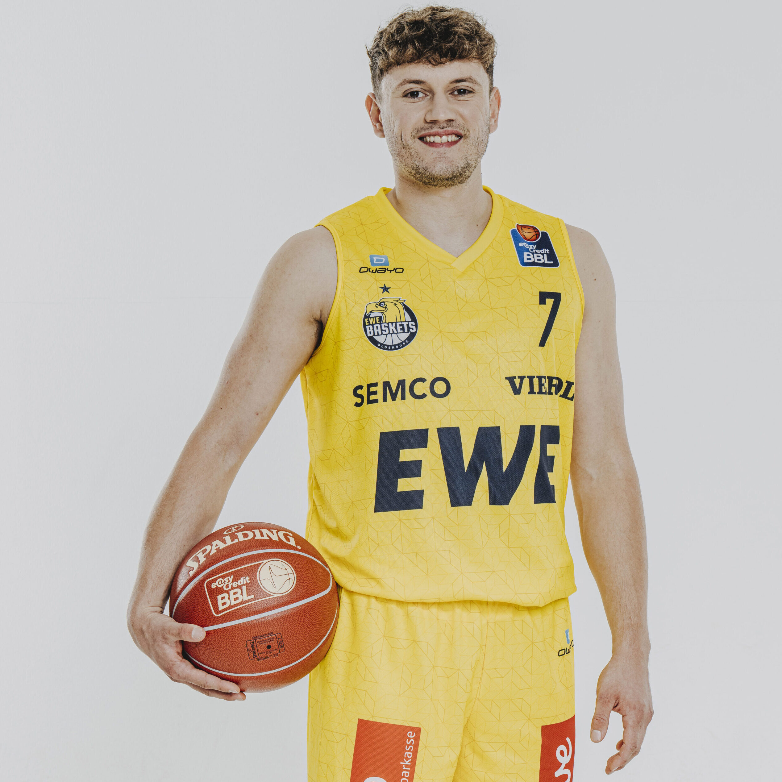 Fritz Hemschemeier (No. 7)
EWE Baskets Saison 2023 / 2024  nur redaktionelle Verwendung - kommerzielle Verwendung/Nutzung nur nach Absprache mit dem Fotografen.